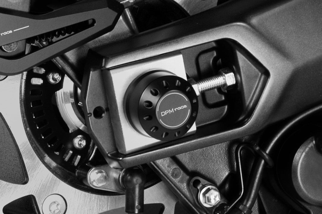 DPM Rear Wheel Pin Cover for YAMAHA T-Max 530 & 560