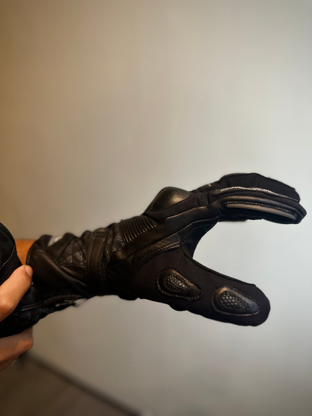 MODEKA Glove Panamericana – SteadyMoto