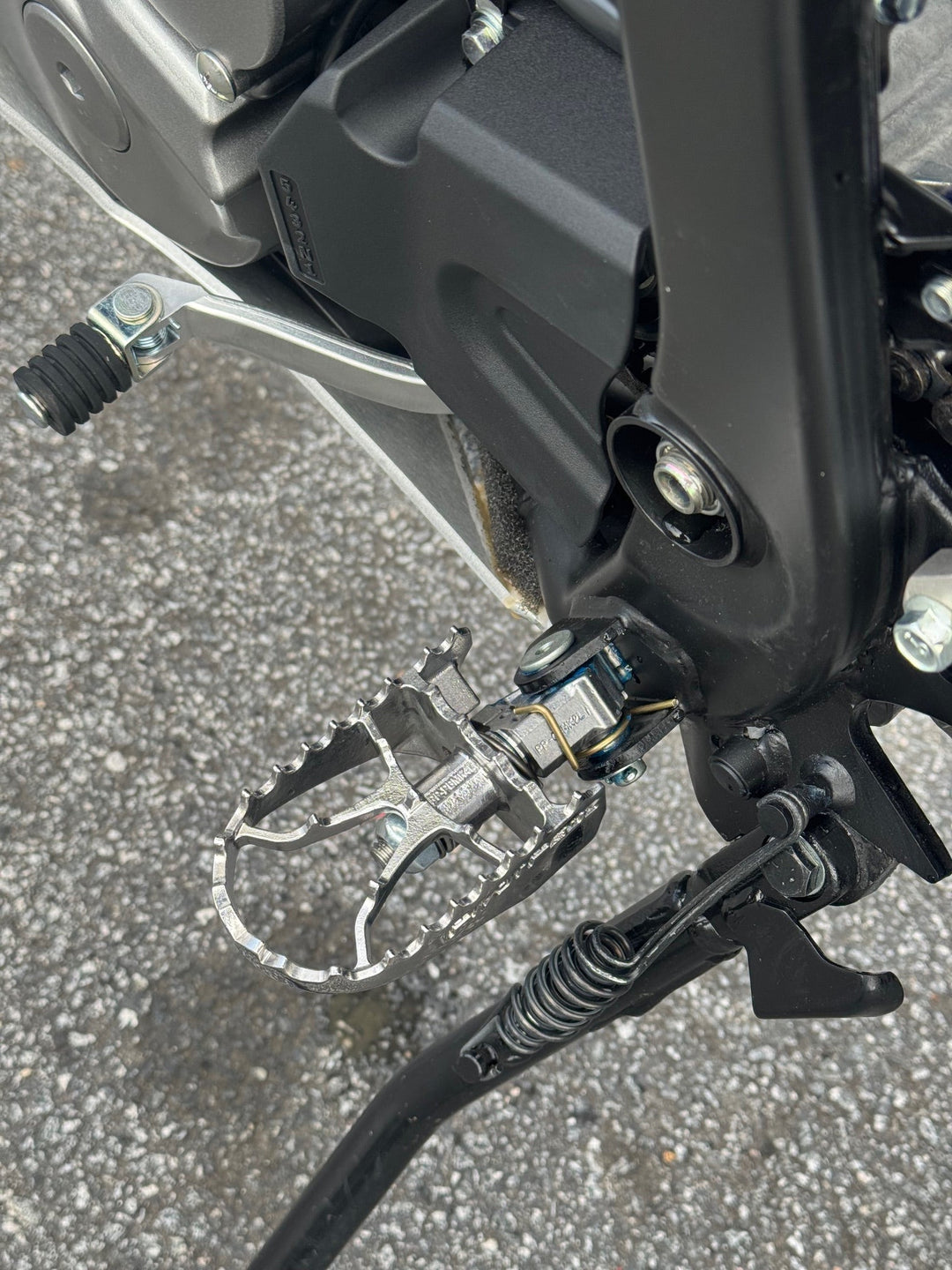 PIVOT PEGZ MK4 with Topper Kit for SUZUKi DR-Z4S (2025-)