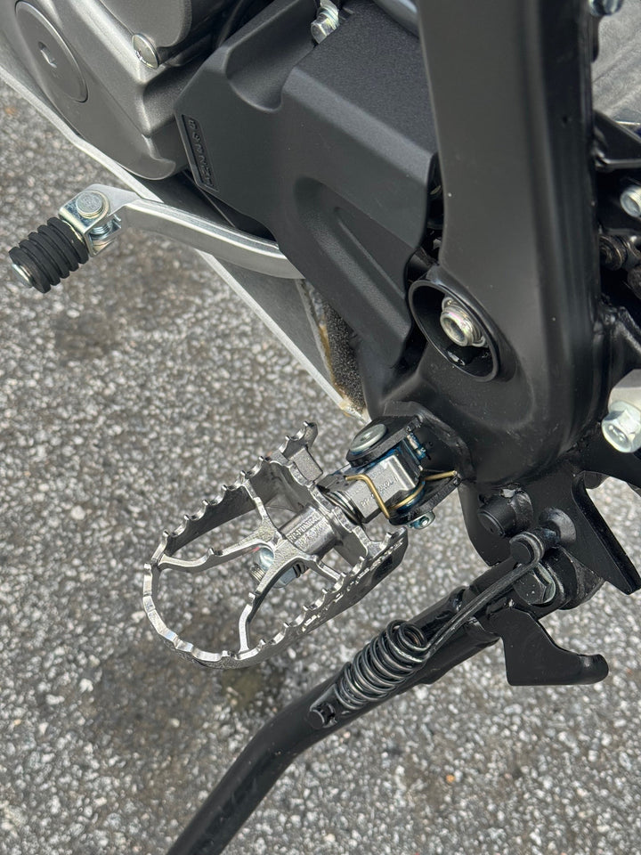 PIVOT PEGZ MK4 with Topper Kit for SUZUKi DR-Z4S (2025-)