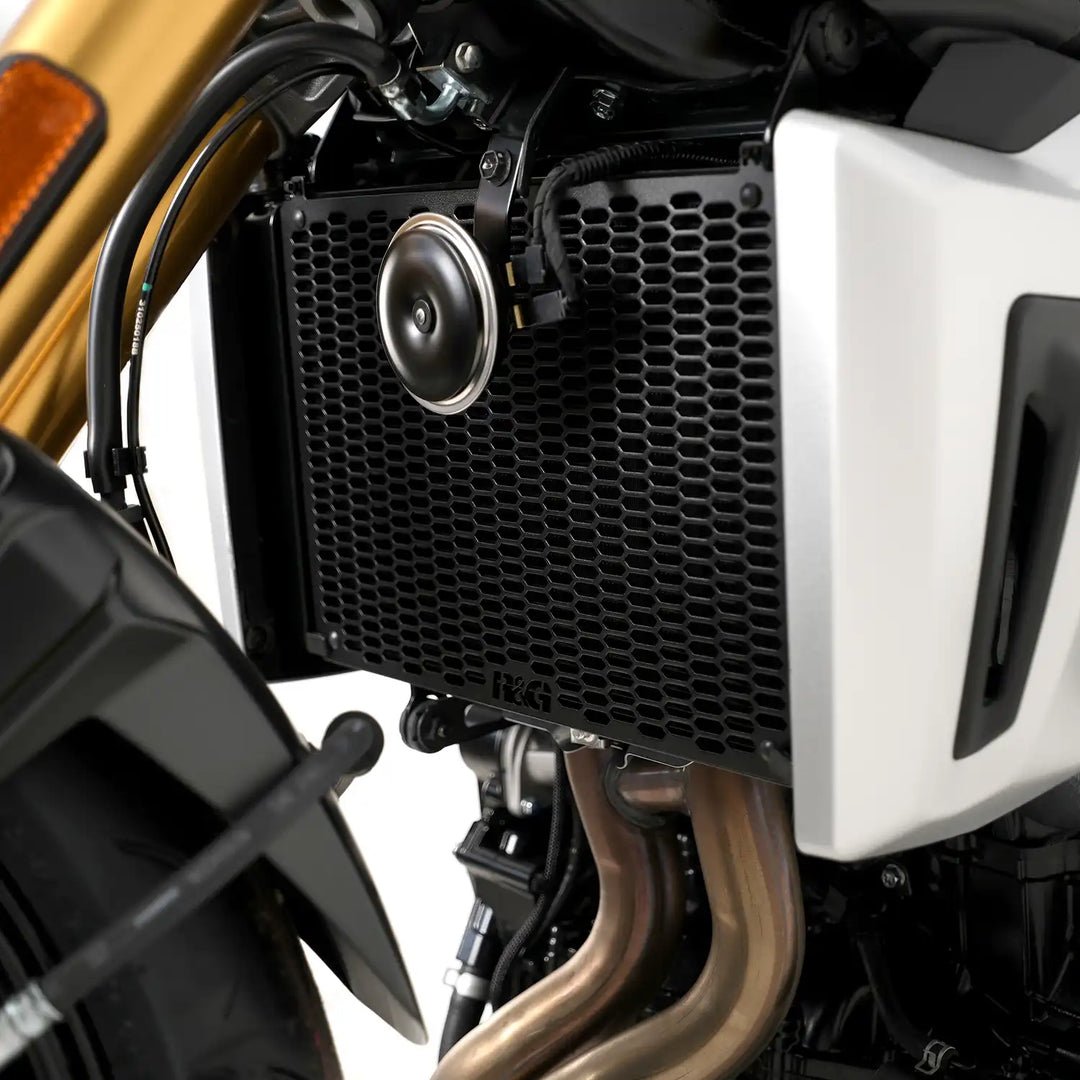 PRO Radiator Guard for SUZUKI GSX-8T/TT (2025-), GSX-8S (2023-) & GSX-8R (2024-)