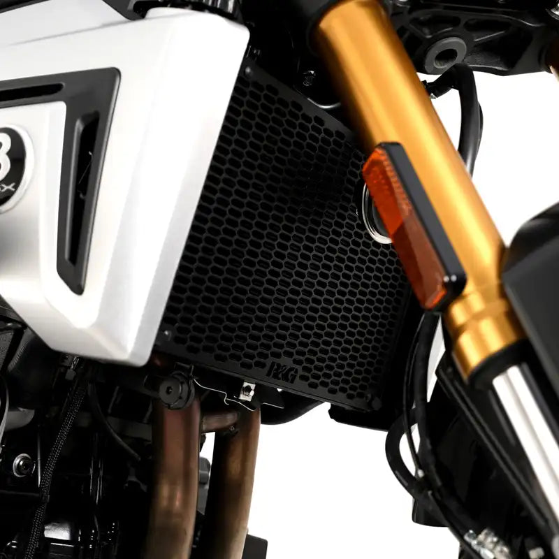 PRO Radiator Guard for SUZUKI GSX-8T/TT (2025-), GSX-8S (2023-) & GSX-8R (2024-)