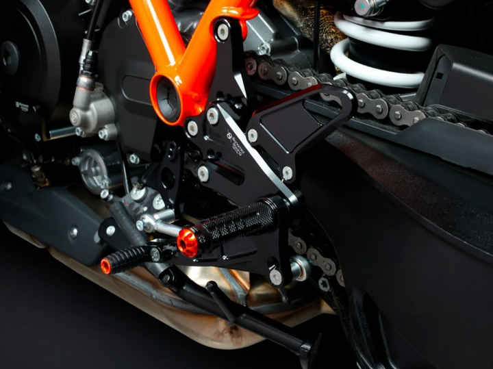 Adjustable Rear Set for KTM  1290 / 1390 Super Duke R