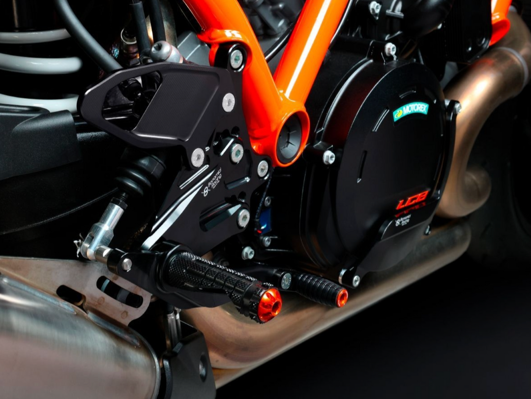 Adjustable Rear Set for KTM  1290 / 1390 Super Duke R