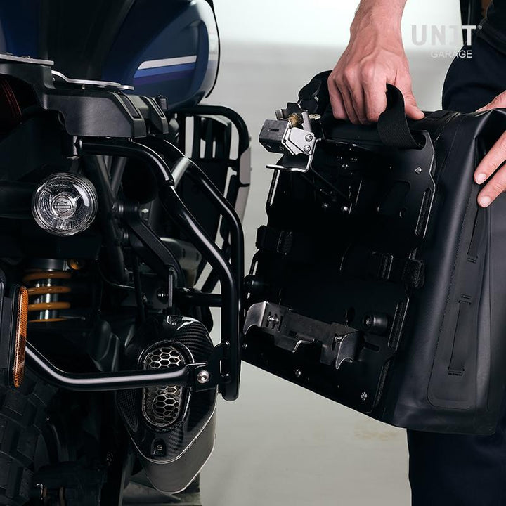 KHALI Side Panniers in TPU (35-45L) with Aluminium Plate & Subframes for BMW R 12 nineT (2024-)