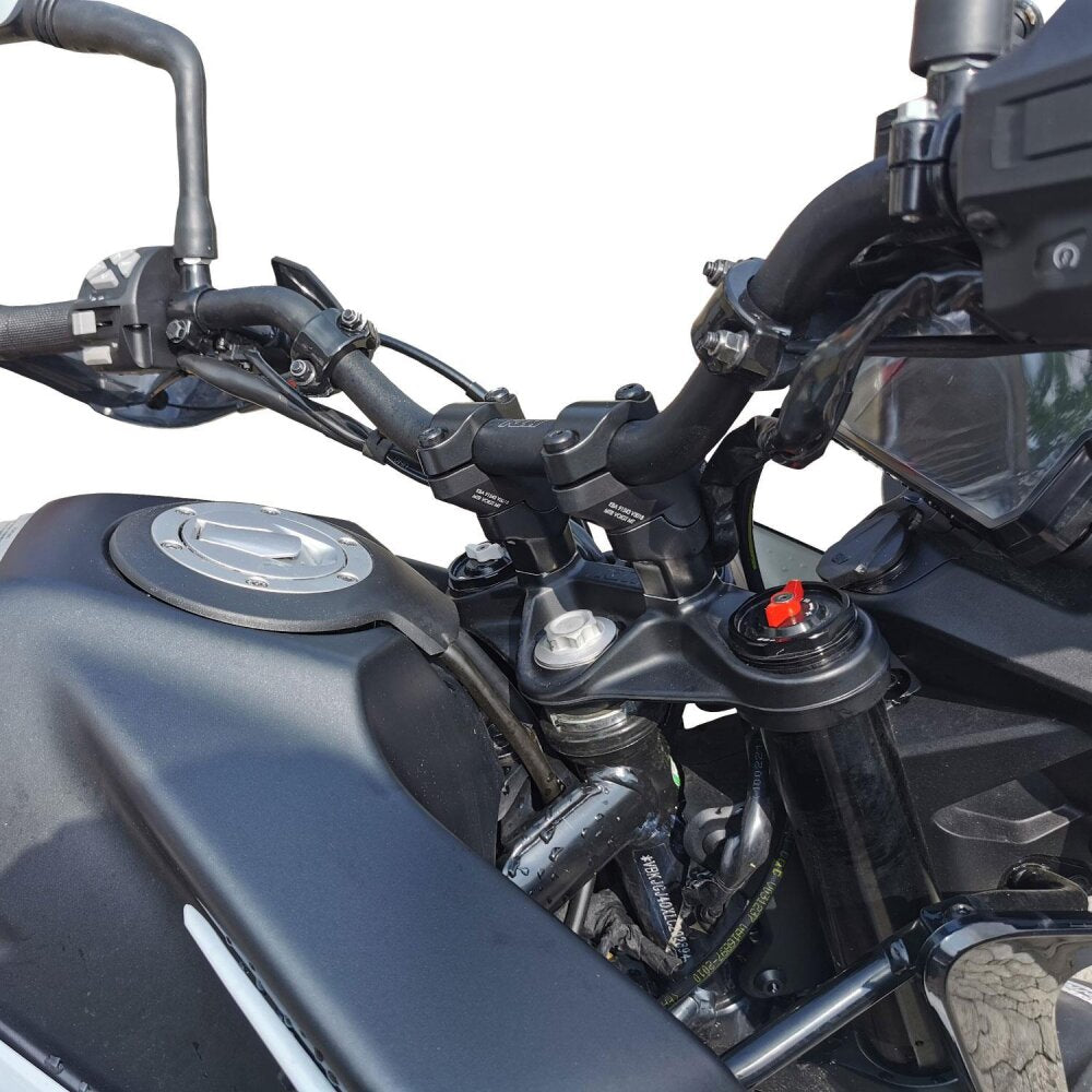 Handlebar risers 30 mm with offset 18 mm for KTM 125/250/390 Duke & 390 Adv