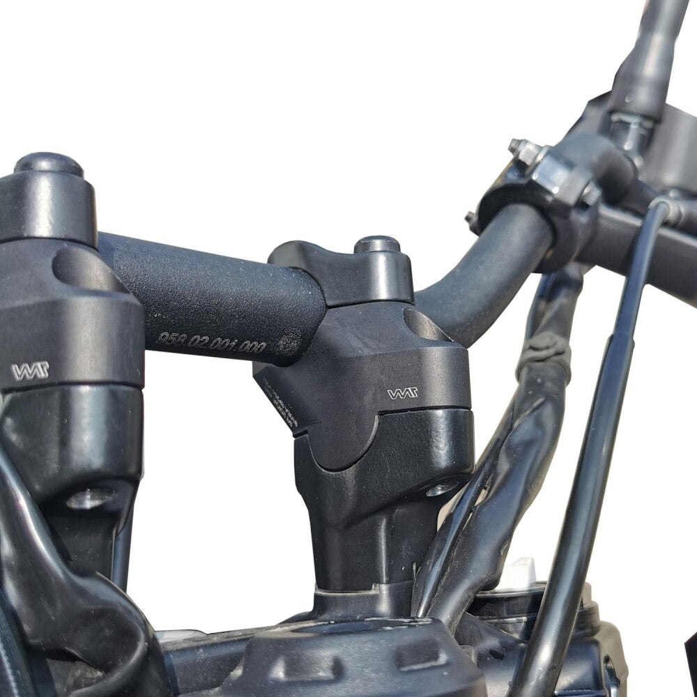 Handlebar risers 30 mm with offset 18 mm for KTM 125/250/390 Duke & 390 Adv