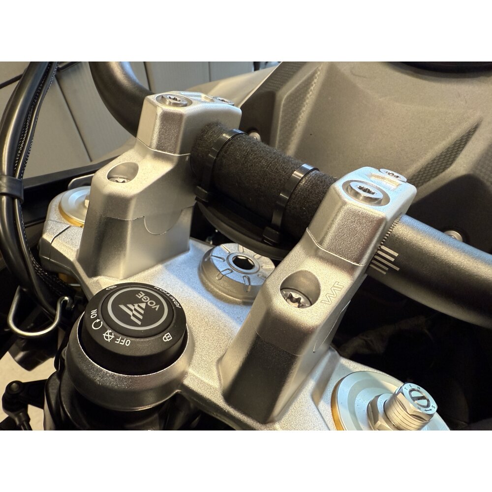 Handlebar Risers with Offset 30 mm high and 25 mm closer for VOGE DS 900 X (2024-)