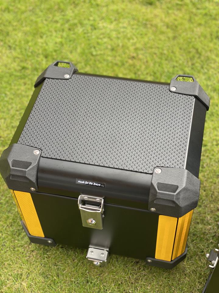Bumot Defender Evo 30/43L Top Box Rubber Protector