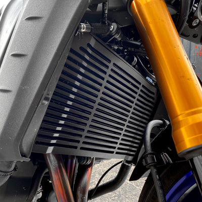 Pyramid Radiator Guard for YAMAHA MT-09 / SP & Tracer 9 / GT / GT+