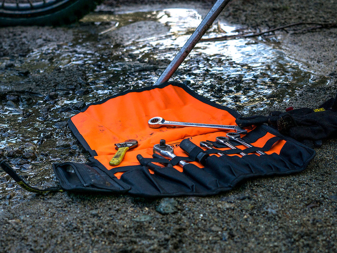Trails End Rear Fender Bag with Tool Roll